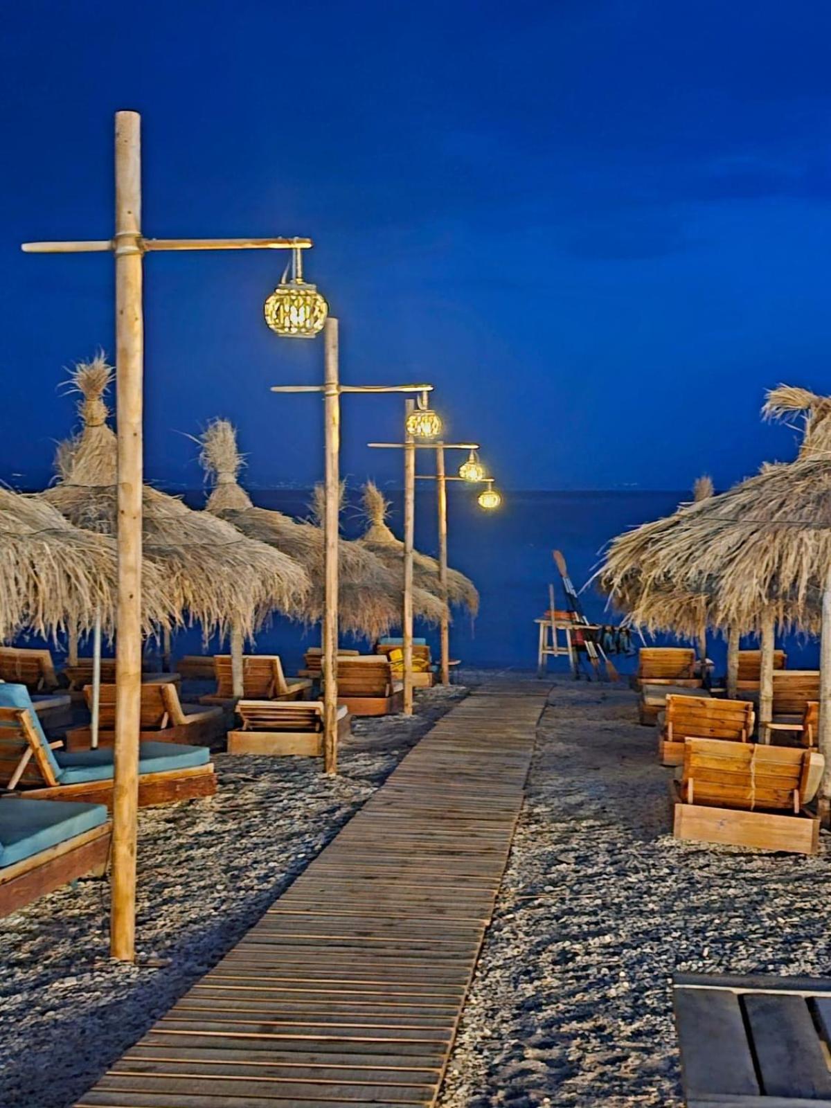 Luna Mare Boutique Seaside Борш Екстериор снимка